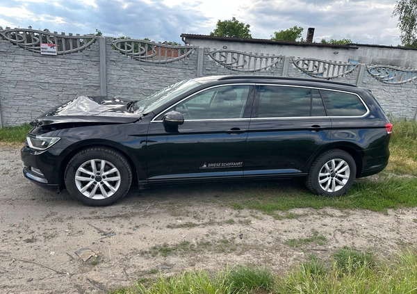 Volkswagen Passat cena 24900 przebieg: 280000, rok produkcji 2015 z Choszczno małe 352